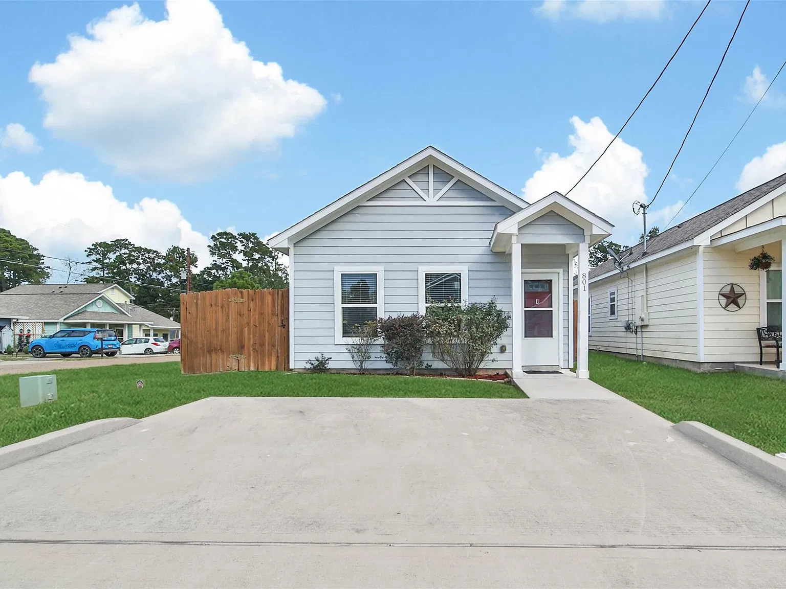 3 bed, 2.0 bath, 900 sqft, $1,375 — Photo 2