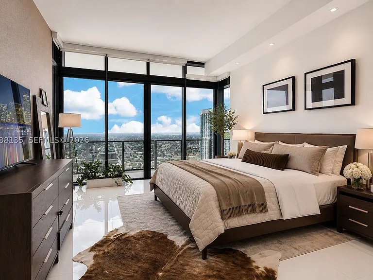 88 SW 7th St #Penthouse 4203 — Photo 6