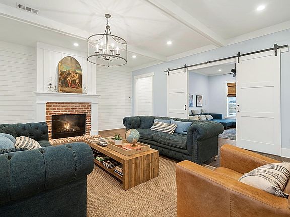 5th image of 12555 Saint Louis Ct