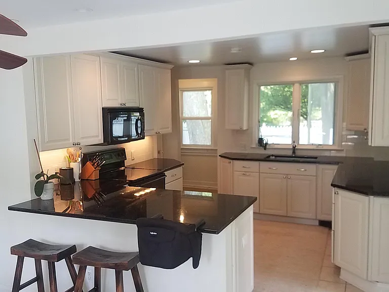 74 Sedgewick Ave — Photo 24