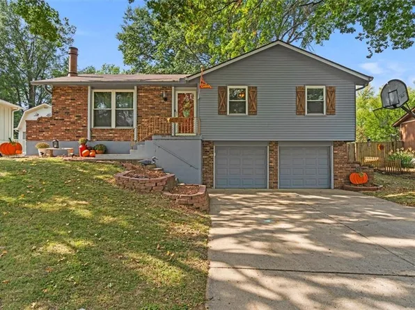 1414 N Downers Pl, Independence, MO 64056