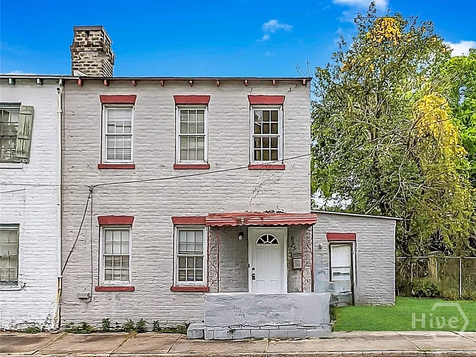615 Price St