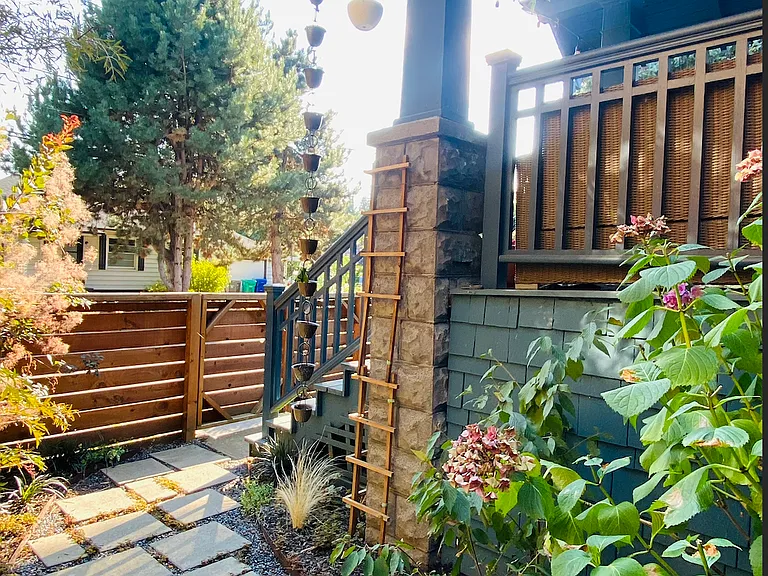 2739 NE Halsey St — Photo 31