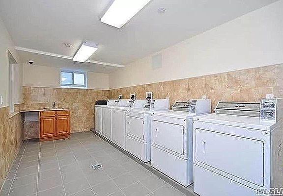 5th image of 2160 33rd St APT 4D