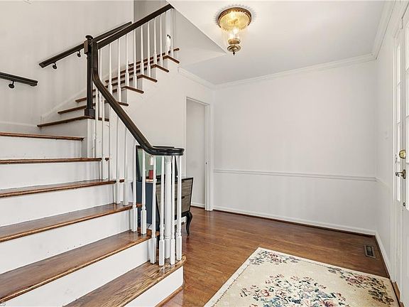 4th image of 1202 Hobbs Rd