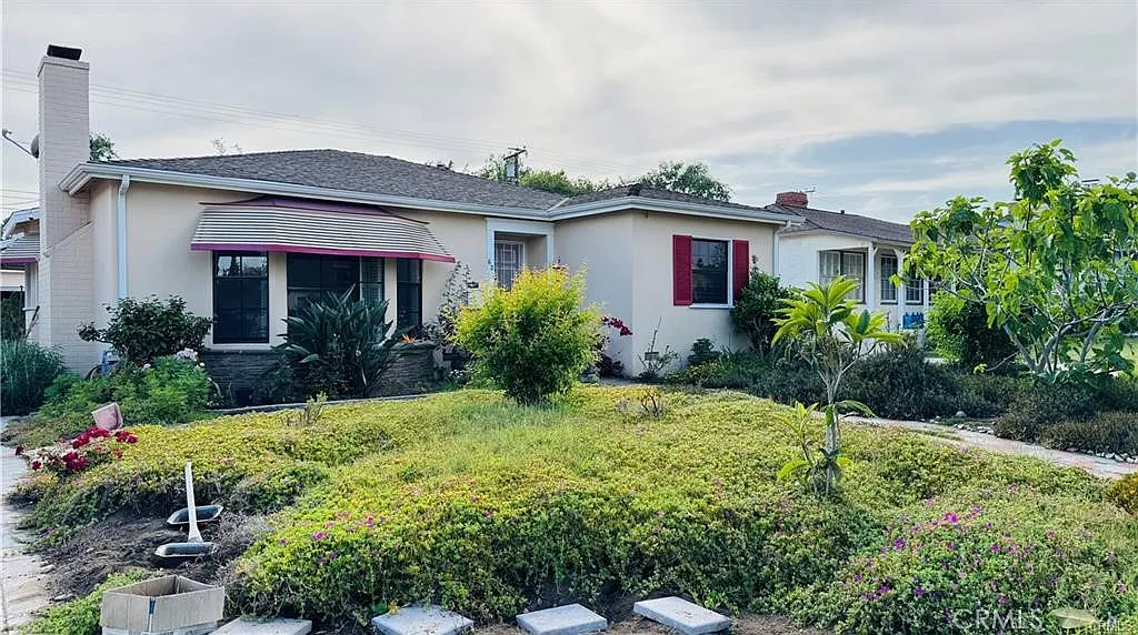 3 bed, 2112 sqft, $3,800 — Photo 2