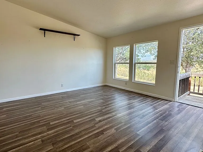 14124 Marsha Way — Photo 6