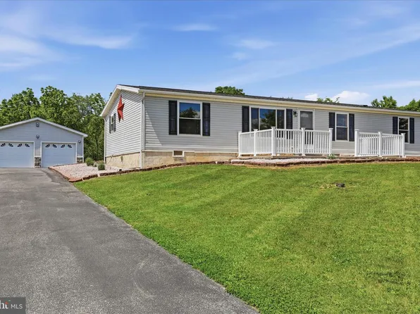 5913 Hager Rd, Greencastle, PA 17225