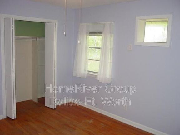 5th image of 308 La Salle Dr