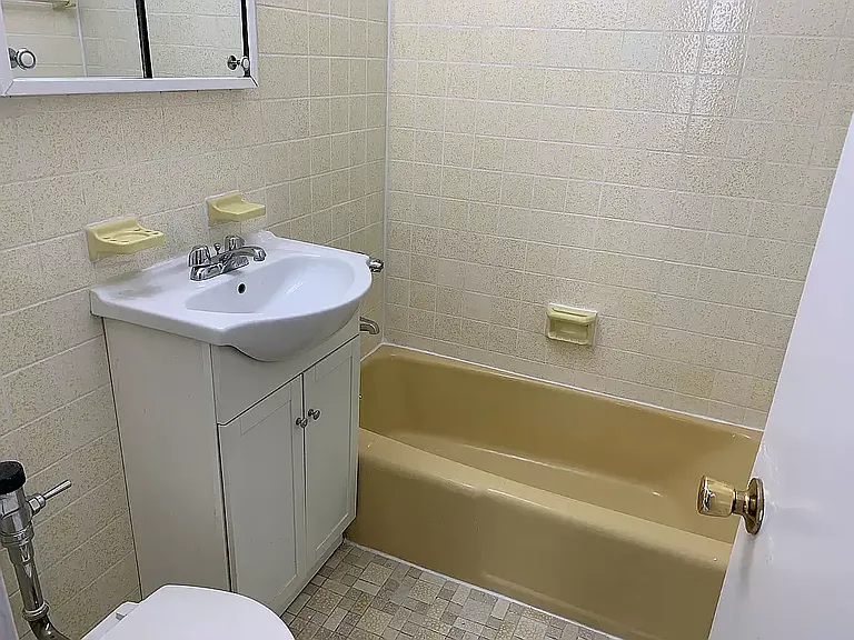 22 W 85th St #2-A — Photo 6
