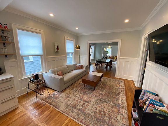 2nd image of 67 Saint James Pl #2