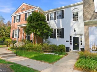 3559 Hamlet Pl, Chevy Chase, MD