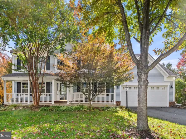 43213 Wayside Cir, Ashburn, VA 20147