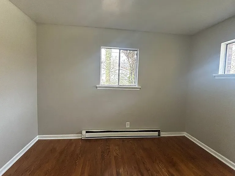1231 John Ross Road — Photo 5