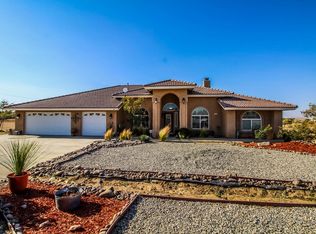 10326 Smoketree Rd, Oak Hills, CA 92344