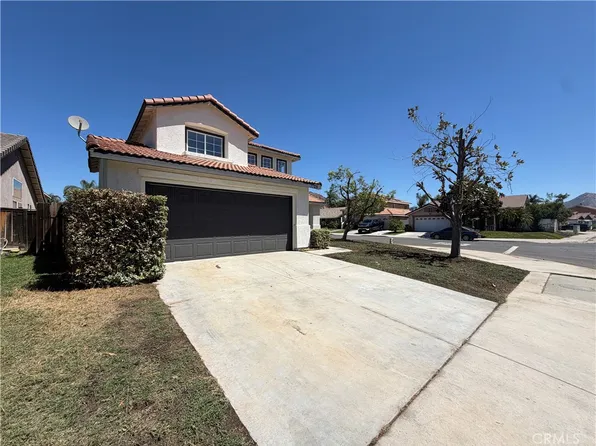 1126 Autumnwood Ln, Perris, CA 92571