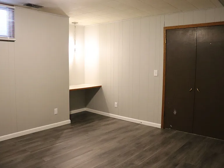 113 E Owens Ave — Photo 19