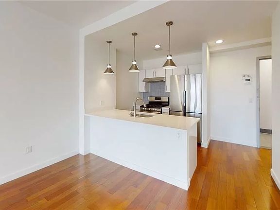 4th image of 32-60 106th St #2A