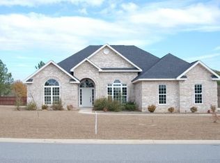 624 Trails End Cir, Bonaire, GA 31005