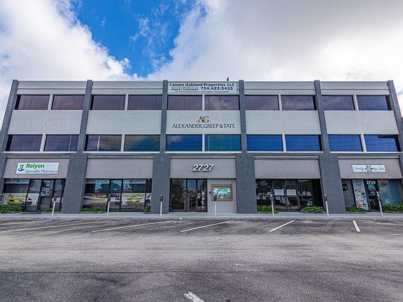 4th image of 2727 E Oakland Park Blvd #202