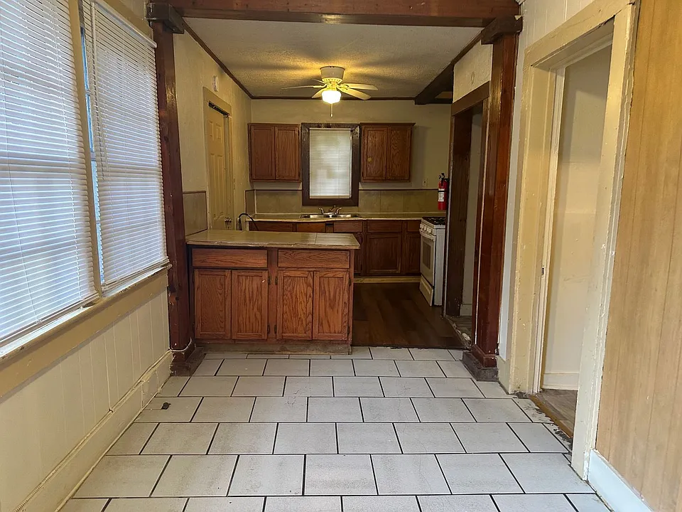 106 Nora St