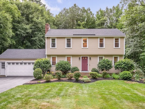 63 Century Way, Dunstable, MA 01827