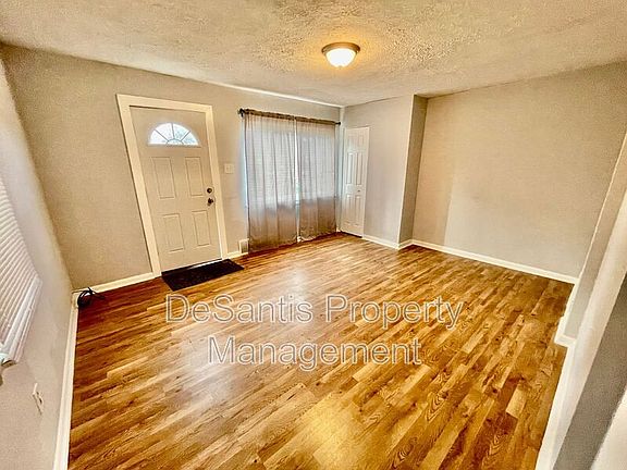 5th image of 627 Vanadium Rd