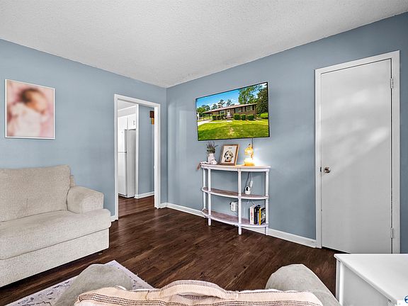 4th image of 3821 Crest Lake Dr