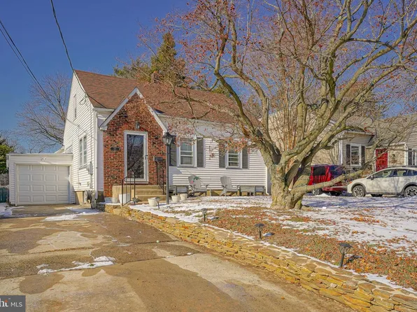 211 W Wayne Ter, Collingswood, NJ 08108