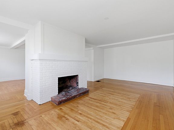 2nd image of 55 Lincoln Ave