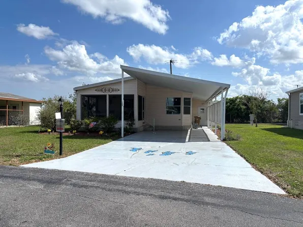 122 Oak Tree Blvd, Winter Haven, FL 33880