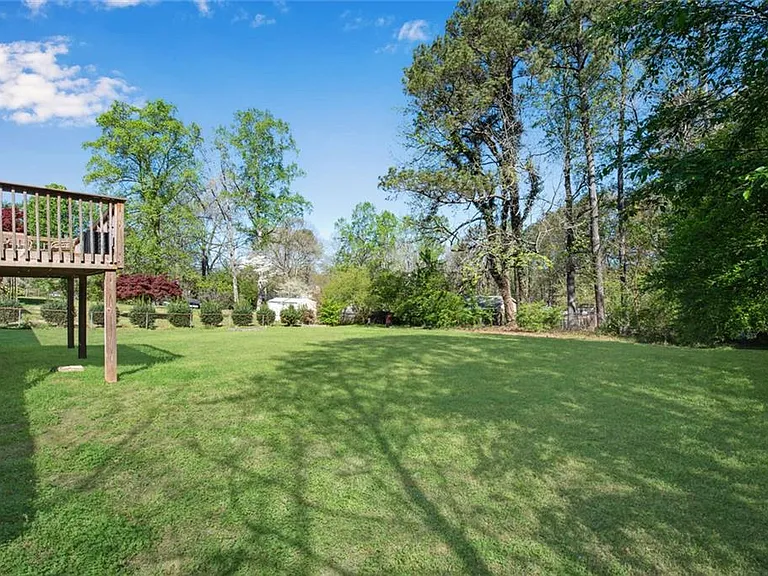 3941 Forest Dr — Photo 37