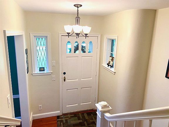 3rd image of 3037 Murans Ct