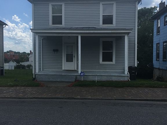 2nd image of 1211 Pierce St