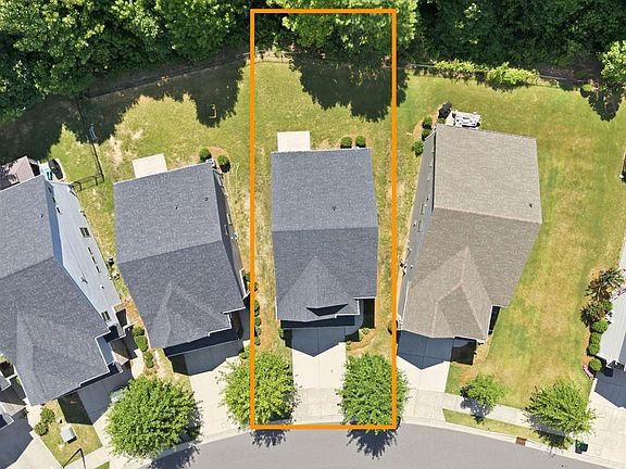 3rd image of 11731 Clems Branch Dr