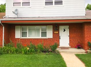 9027 N Clifton Ave, Niles, IL 60714