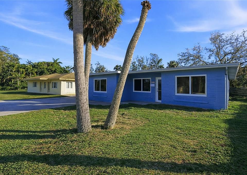 1st image of 1906 2nd Ave E