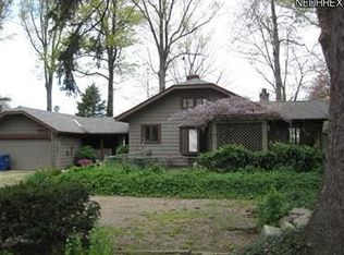 30470 Lake Rd, Bay Village, OH 44140