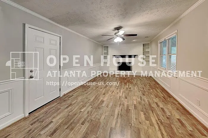 400 Ansley Dr — Photo 3