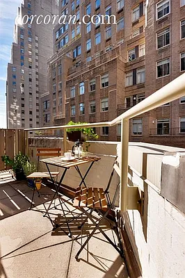 Sold by Corcoran | media 32