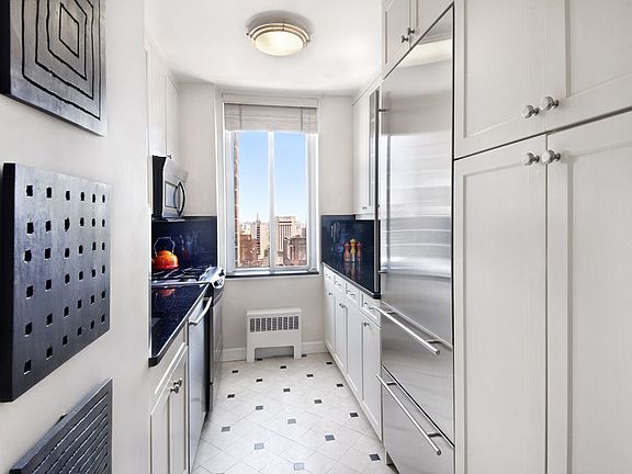 3rd image of 220 E 65th St APT 24B