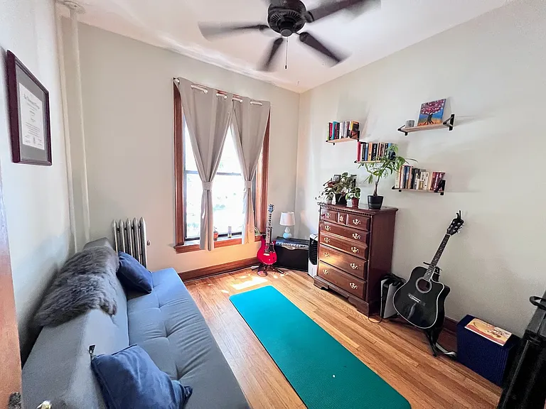 3216 W Altgeld St #1 — Photo 7