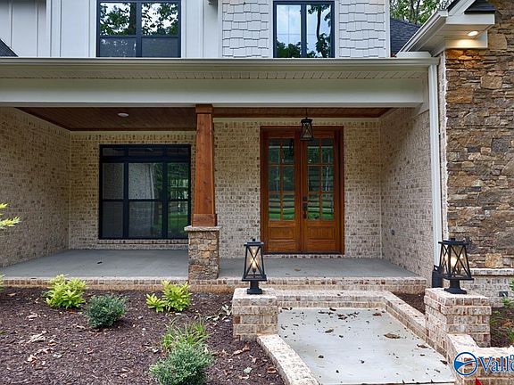 3rd image of 5076 Willow Dr SE