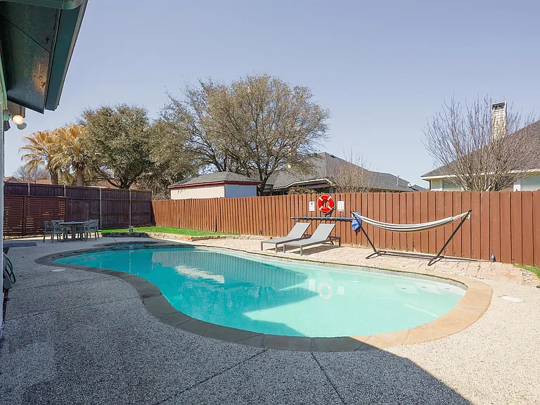 2808 Wales Ct — Photo 46