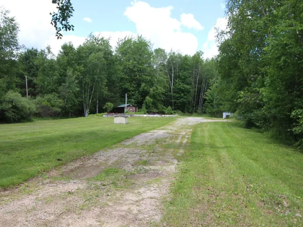 11571 E Deerfield Rd, Shepherd, MI 48883
