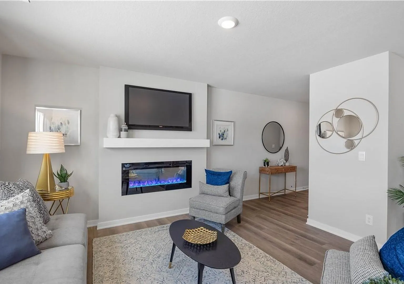 353 Juniper Drive — Photo 4