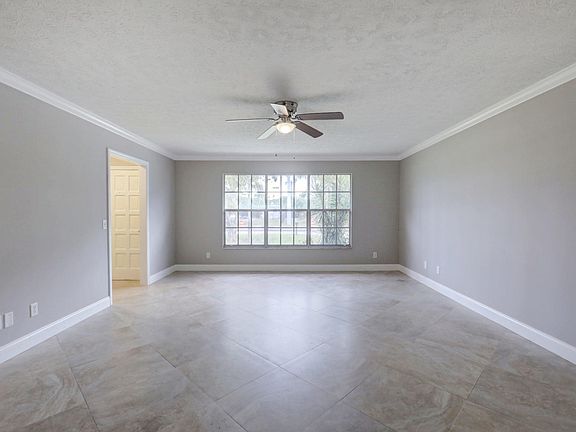 5th image of 1431 SE Sandia Dr