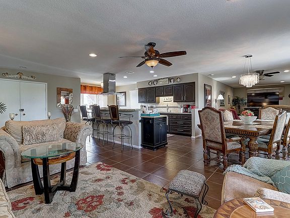 2nd image of 10910 W Loma Blanca Dr