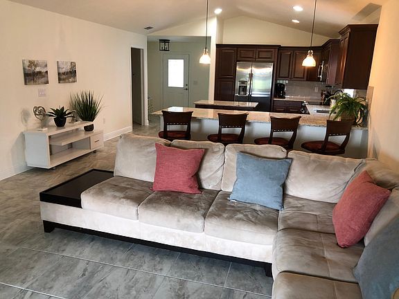 4th image of 30511 Island Club Dr