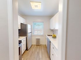 Rita Gardens, 1 beds 1.0 baths (448 sqft)